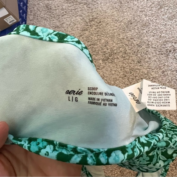 Aerie wide strap plunge bikini green floral - Picture 7 of 11